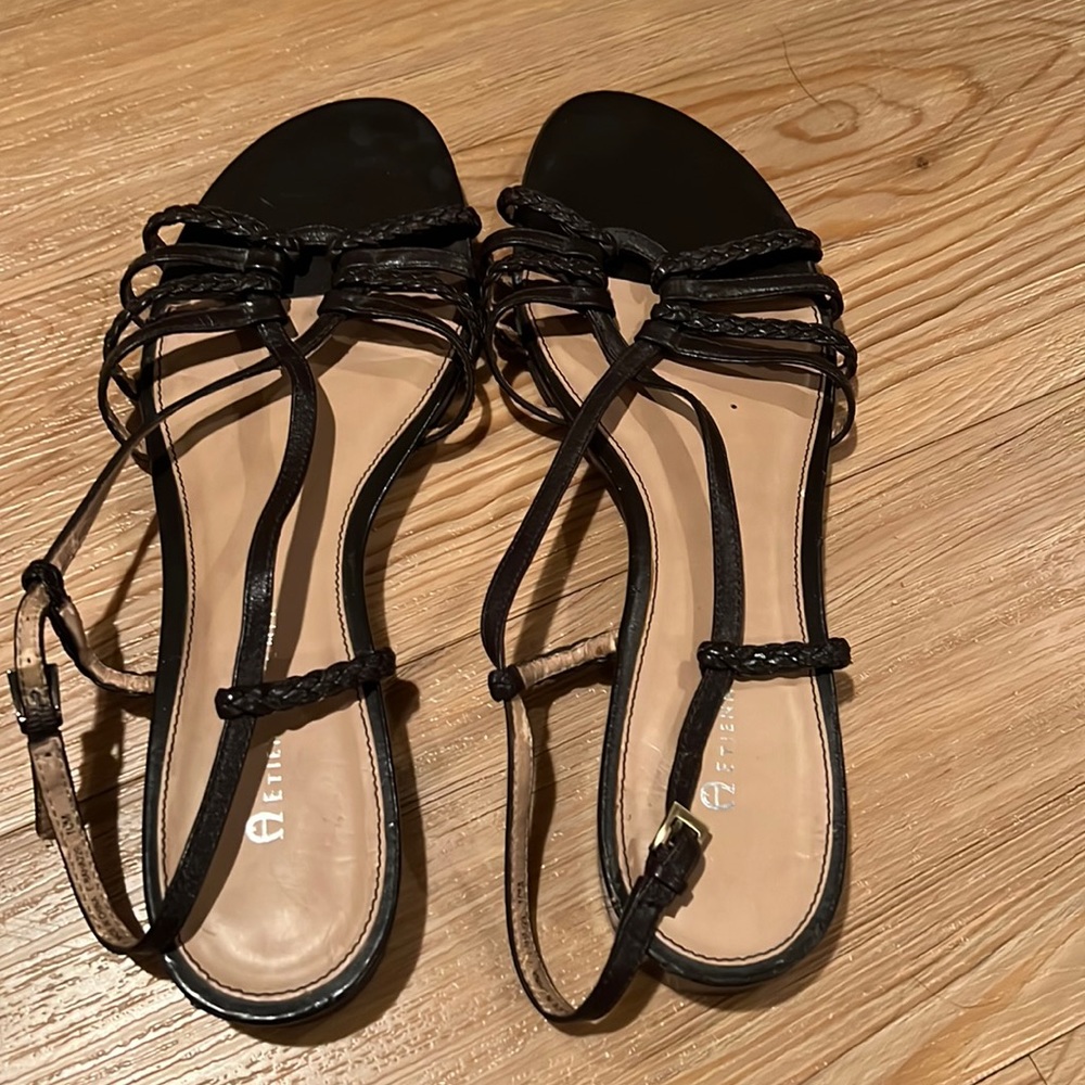 Straps sandals chocolate color